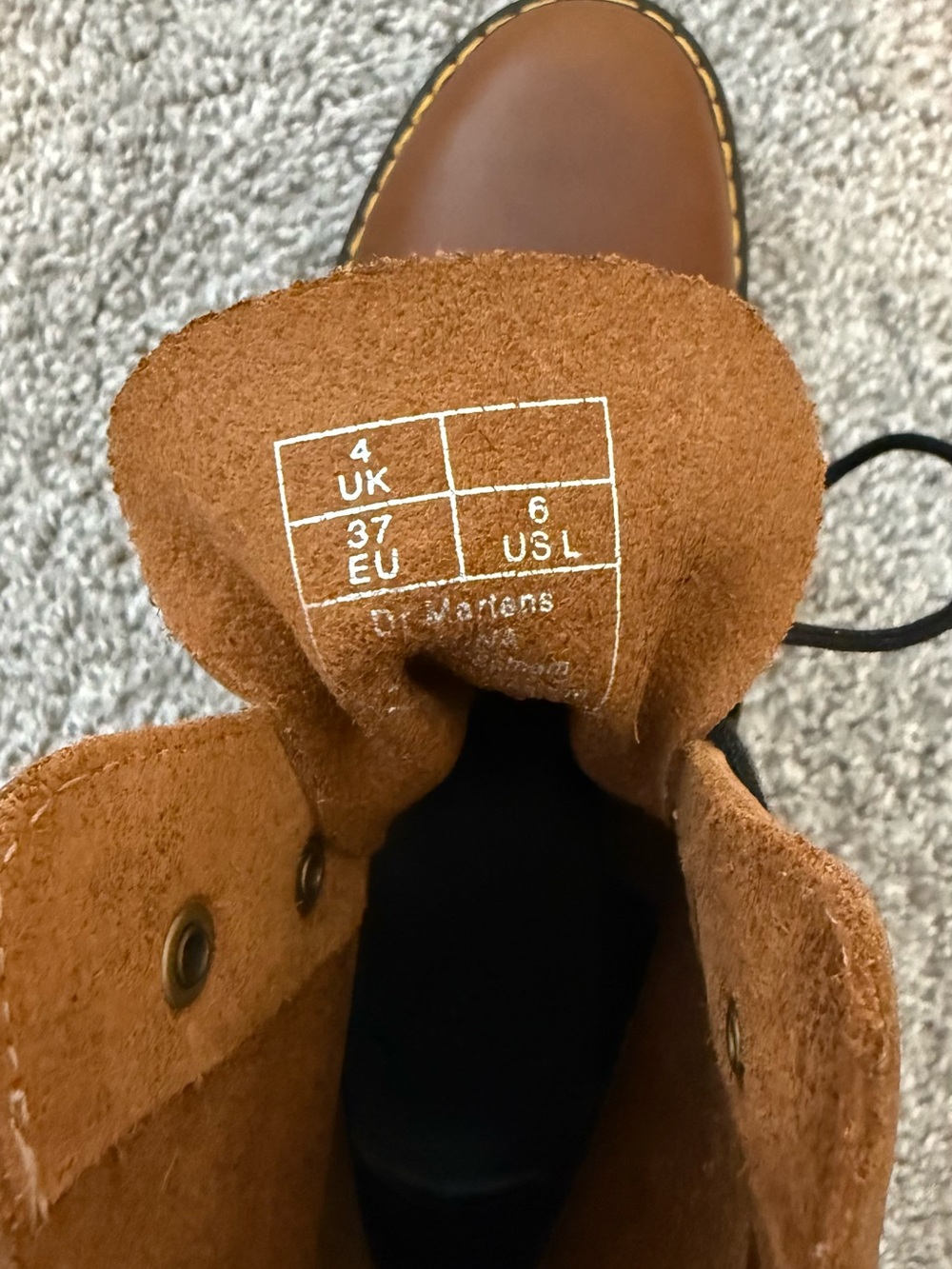 Dr. Martens Leona Lace-Up Boots - Picture 15 of 15